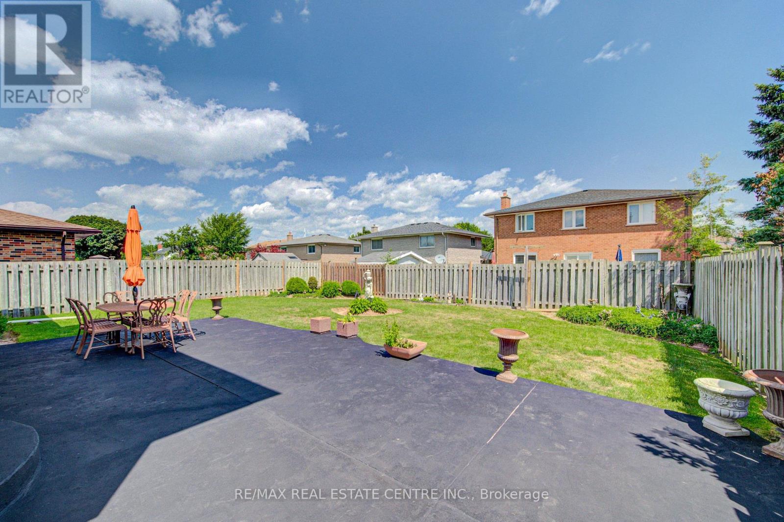 103 SOUTHWOOD DRIVE - 48