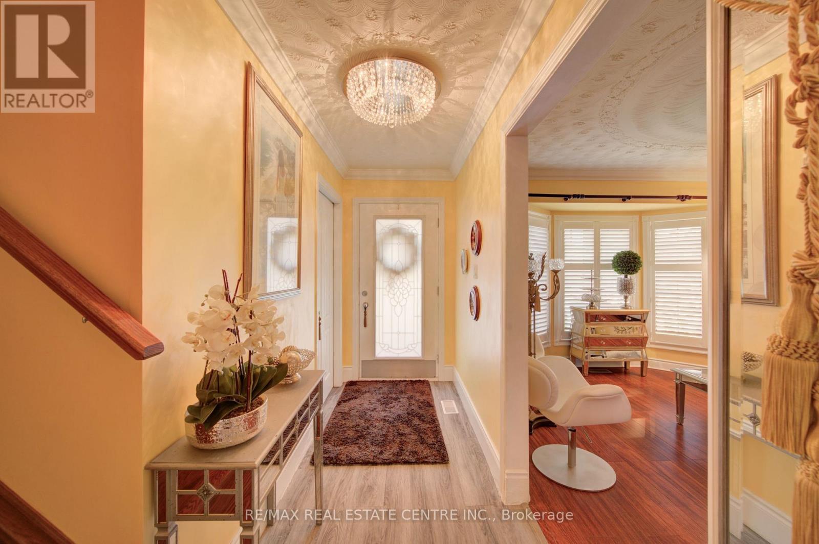 103 SOUTHWOOD DRIVE - 9