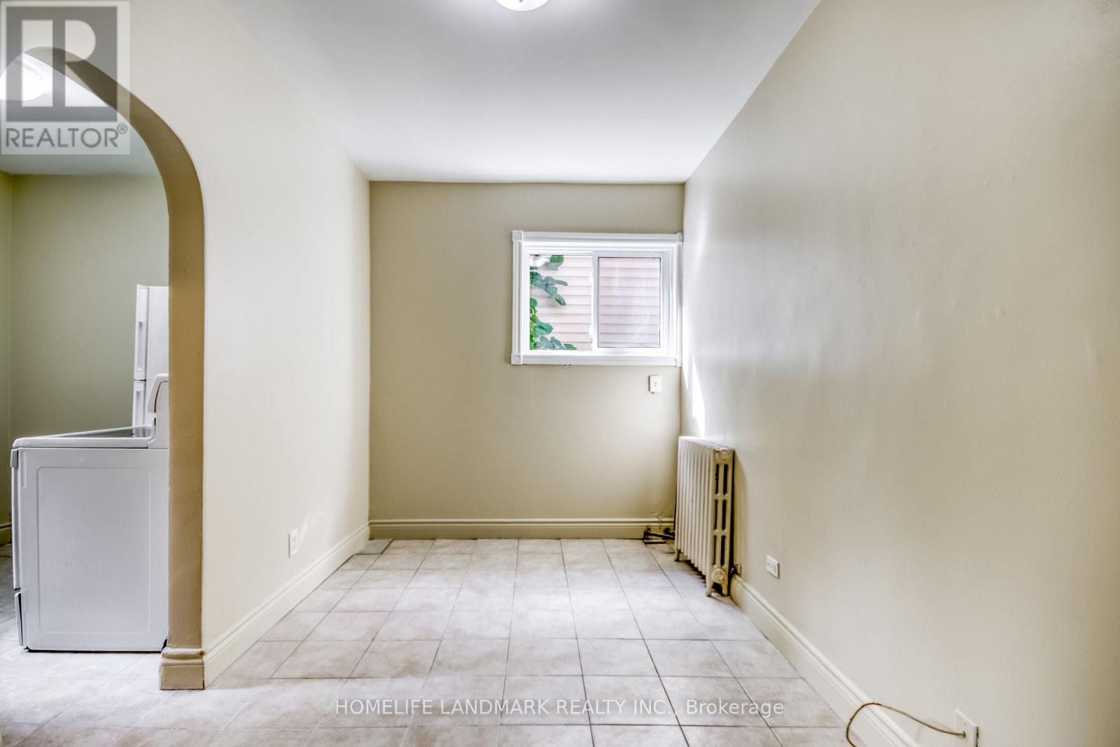 590 NORMAN STREET - Image 10