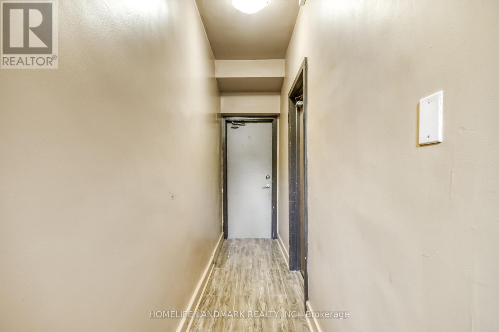 590 NORMAN STREET - Image 14
