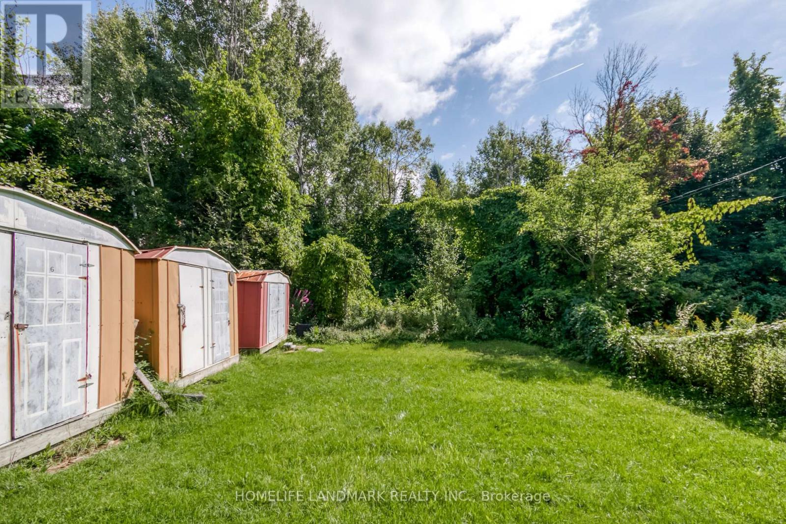 590 NORMAN STREET - Image 8