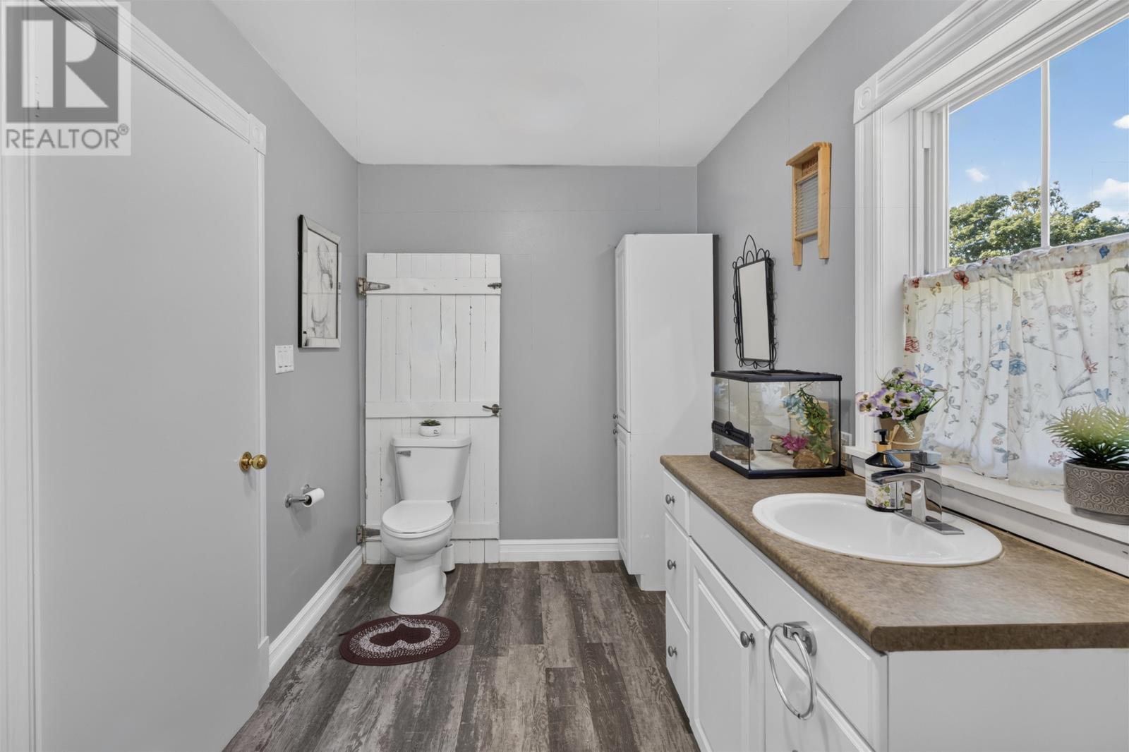 937 Pownal Road - Image 13