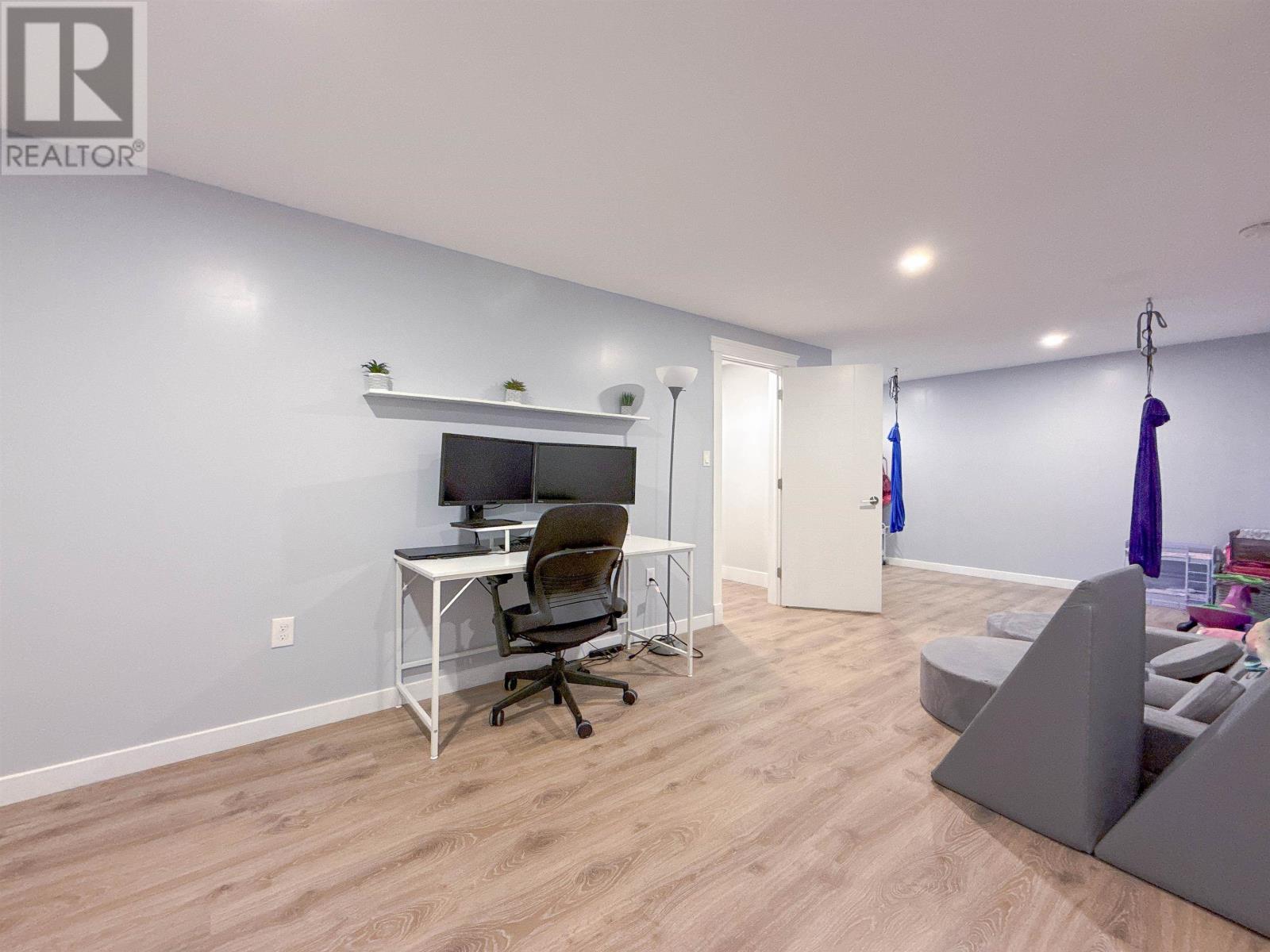 324 Upton Road - Image 21