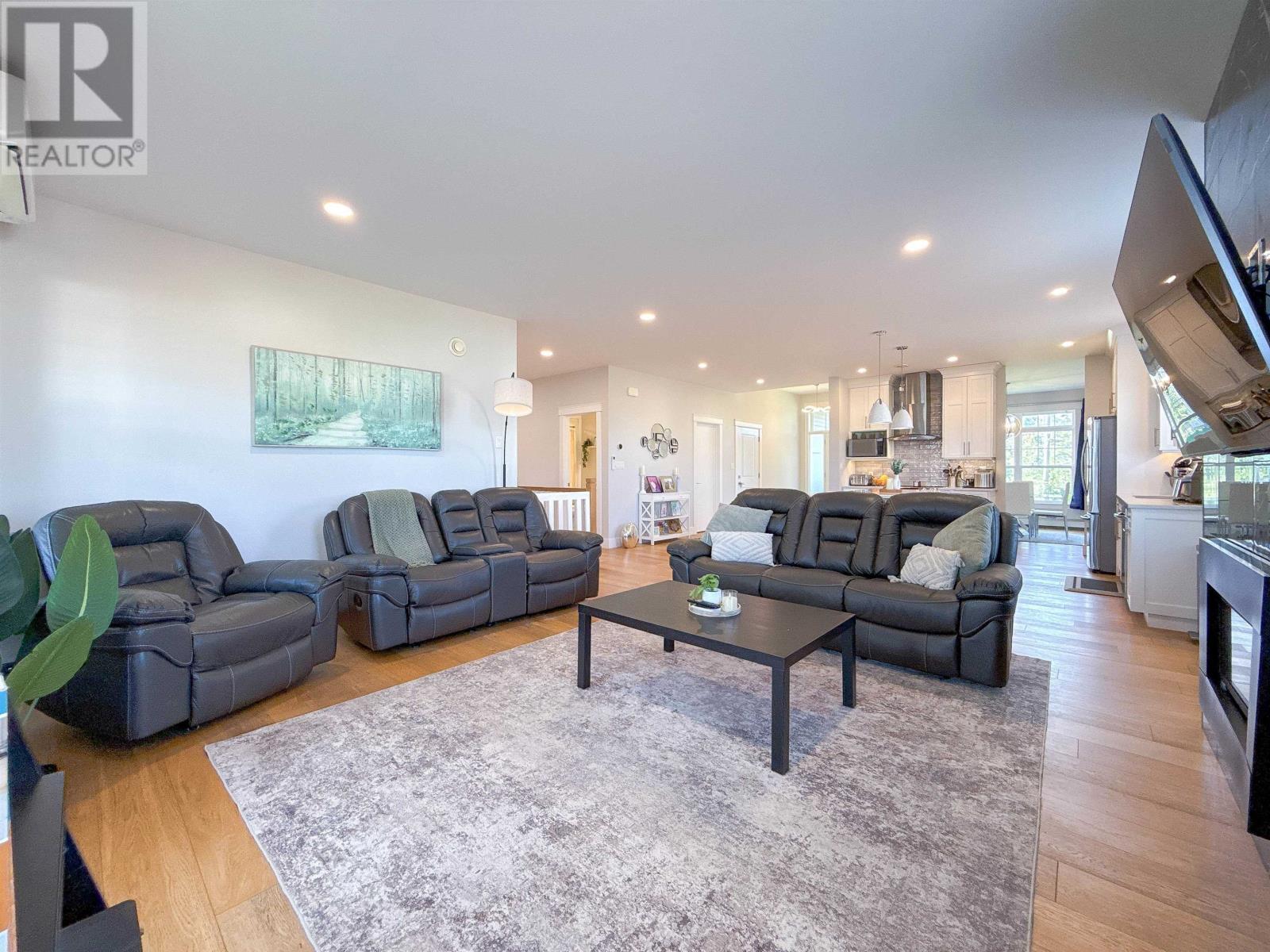 324 Upton Road - Image 26