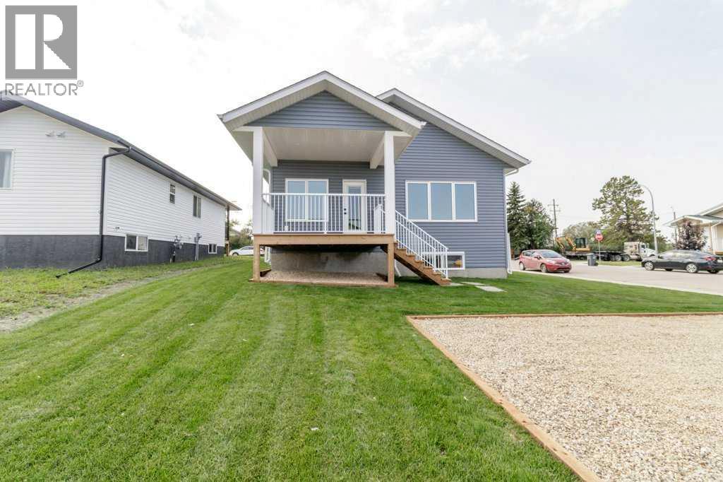 4814 55 Avenue - 2