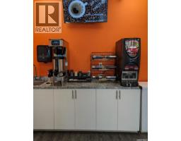 4900 Dewdney Avenue, Regina, SK S4T1B8 Photo 9