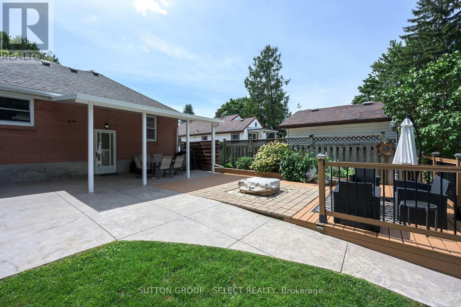 1852 AVALON STREET - Image 37