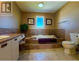 430 Highway 11, Mattice Val Cote, ON P0L1T0 Photo 17