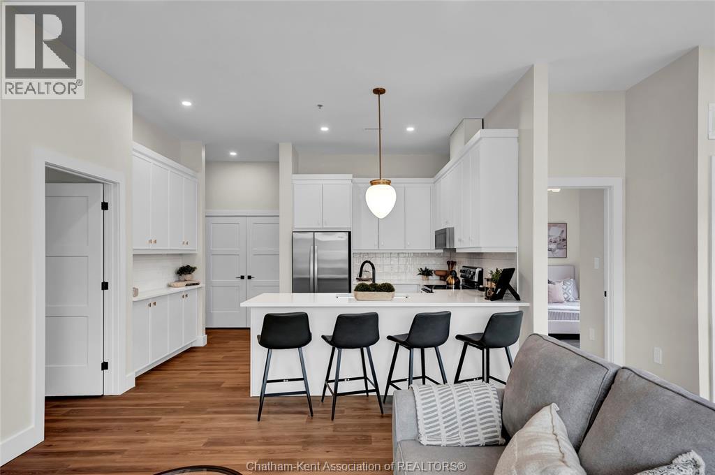 12 Mill Street West — photo 15