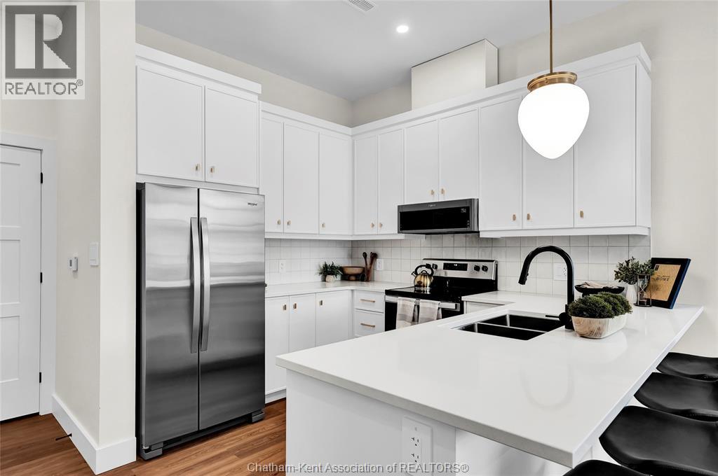 12 Mill Street West — photo 18