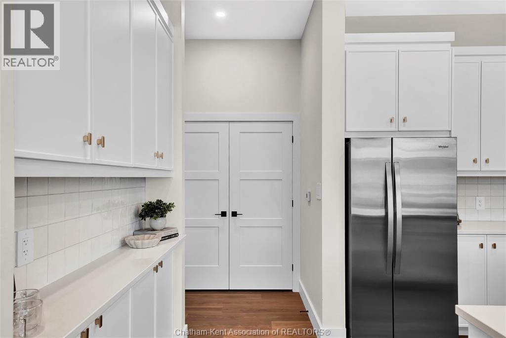 12 Mill Street West — photo 32