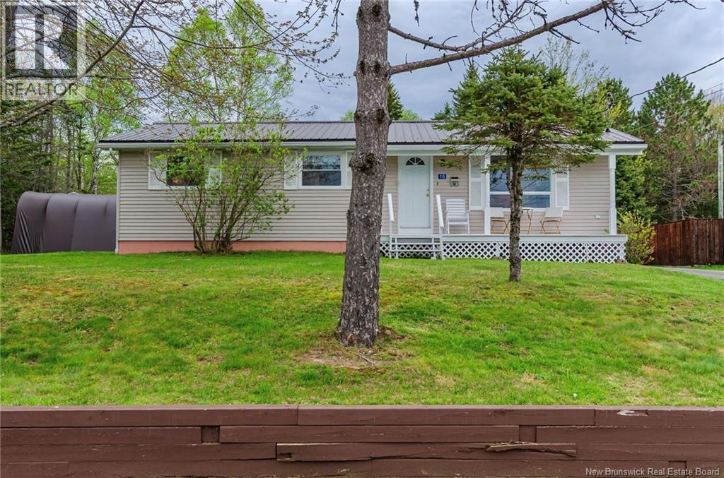 16 Armstrong Crescent - Image 7