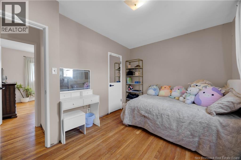 96 Woodward Avenue - 15