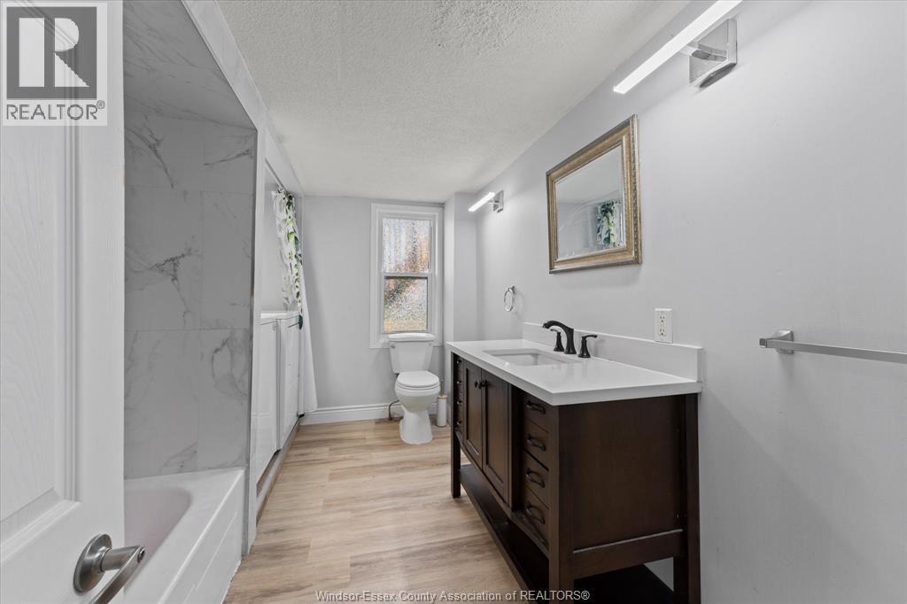 1210-1212 Monmouth - Image 25