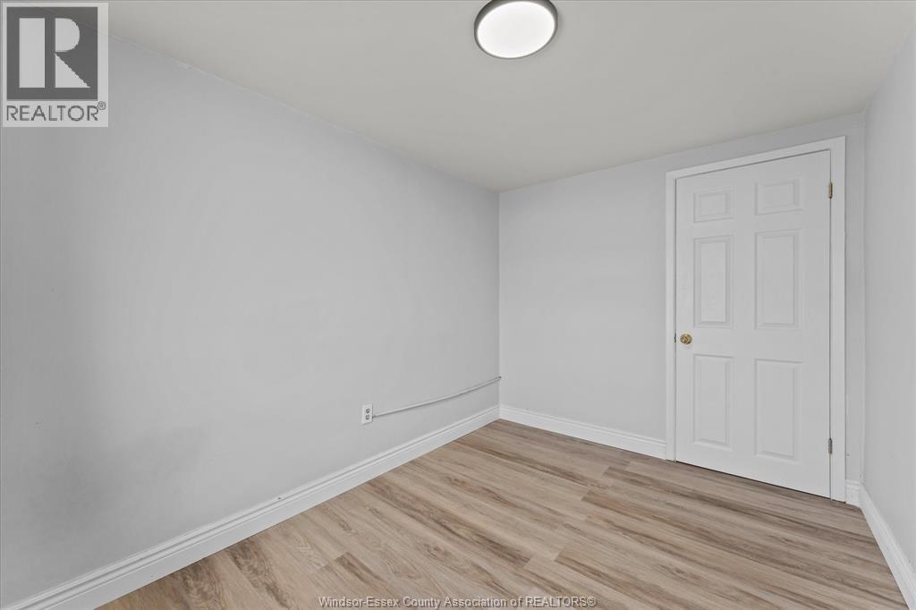 1210-1212 Monmouth - Image 27