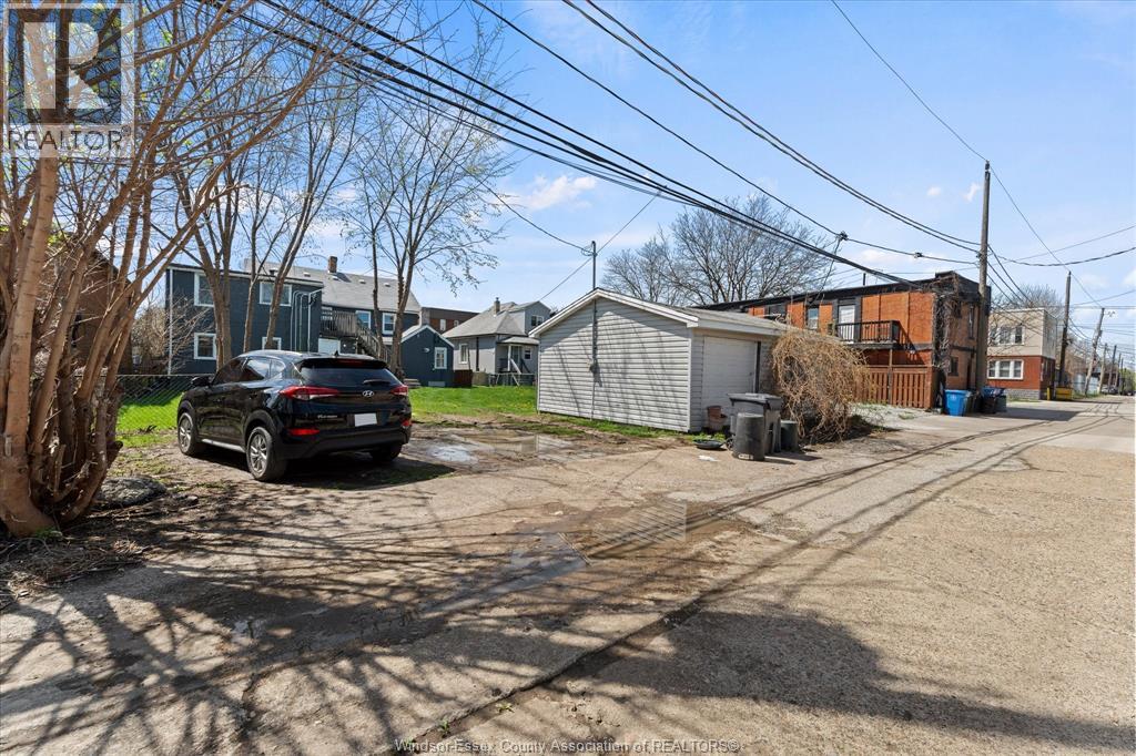 1210-1212 Monmouth - Image 41