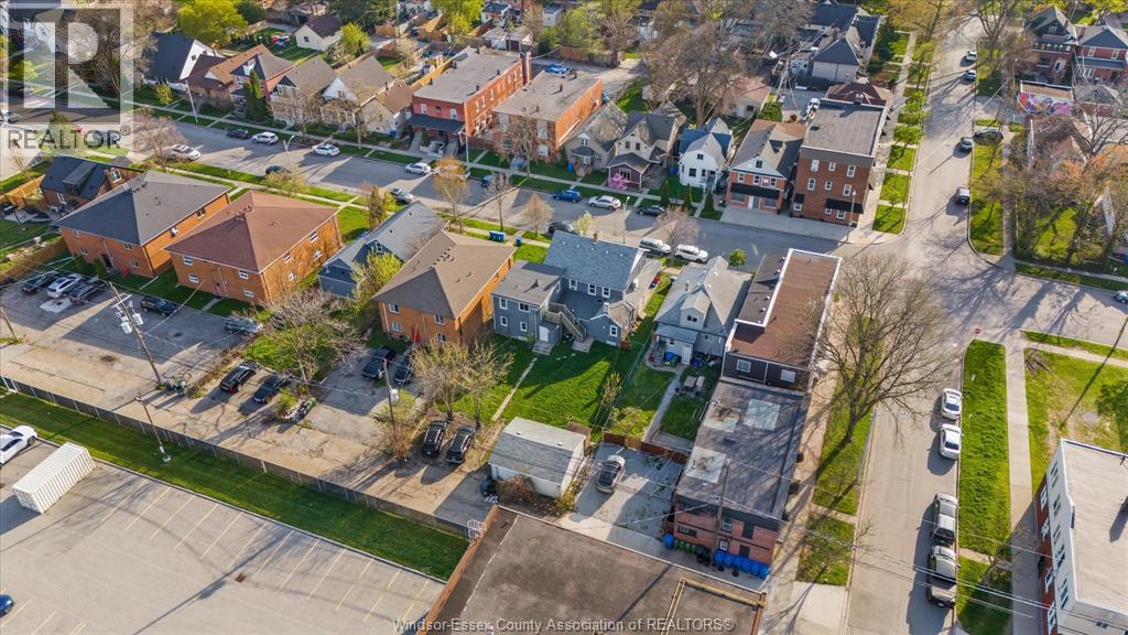 1210-1212 Monmouth - Image 46