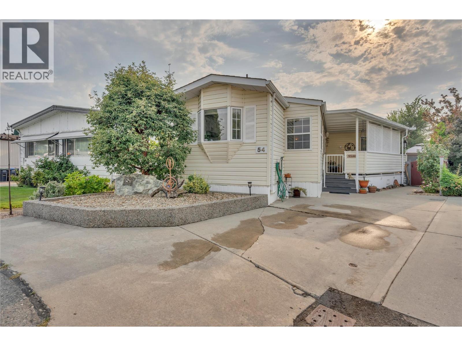54 999 Burnaby Avenue, Penticton