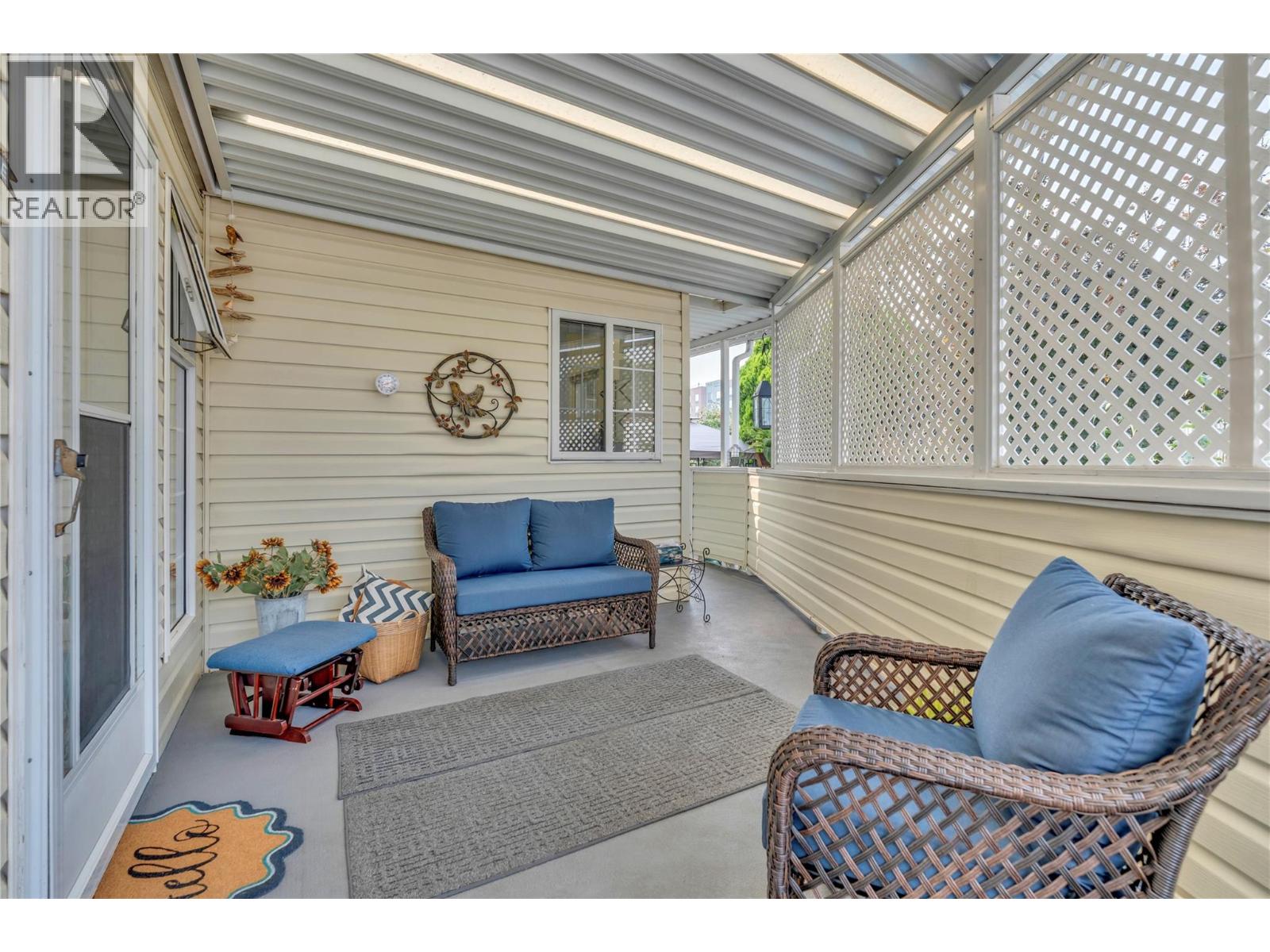 #54 999 Burnaby Avenue - 16