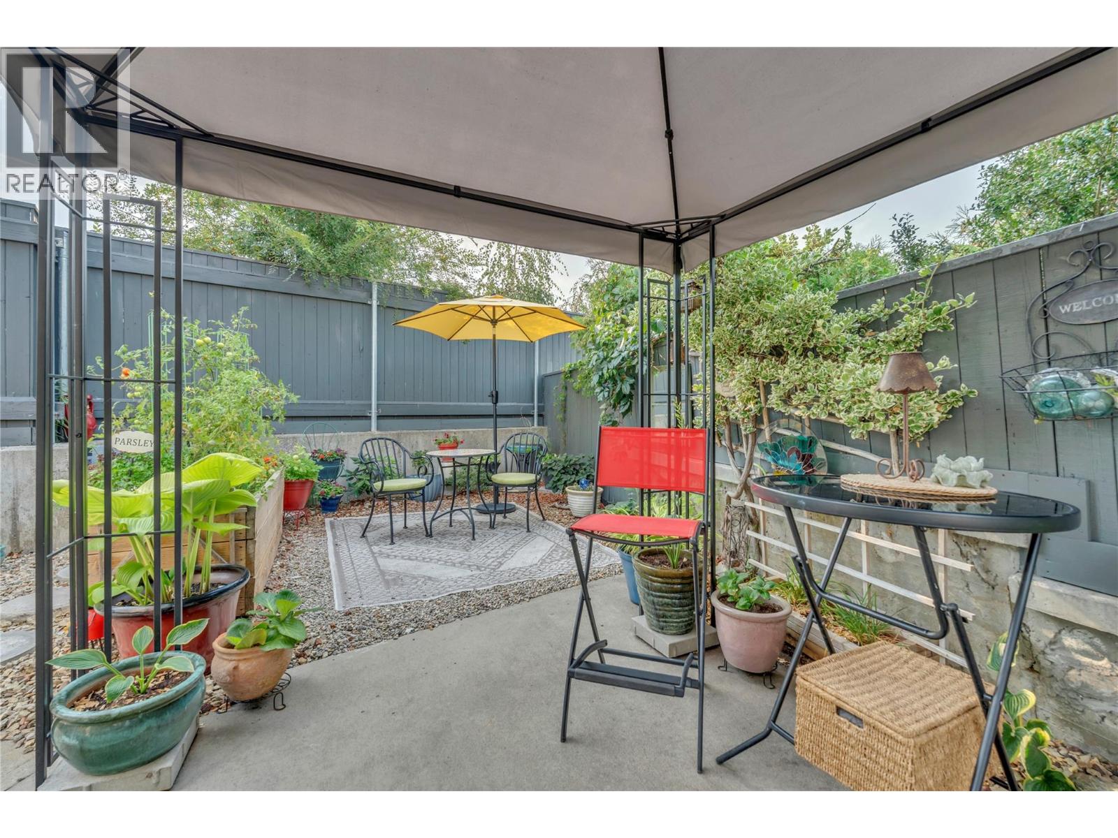 #54 999 Burnaby Avenue - 17