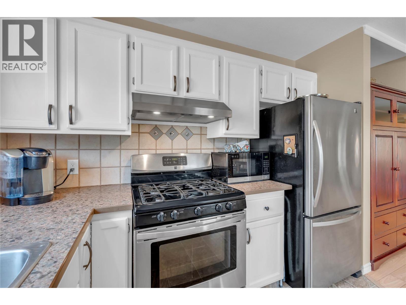54 999 Burnaby Avenue, Penticton
