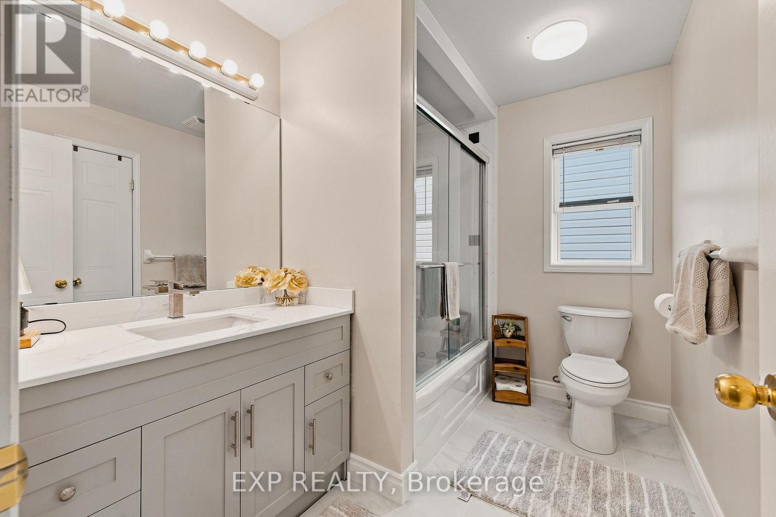 116 HENHOEFFER CRESCENT - 20