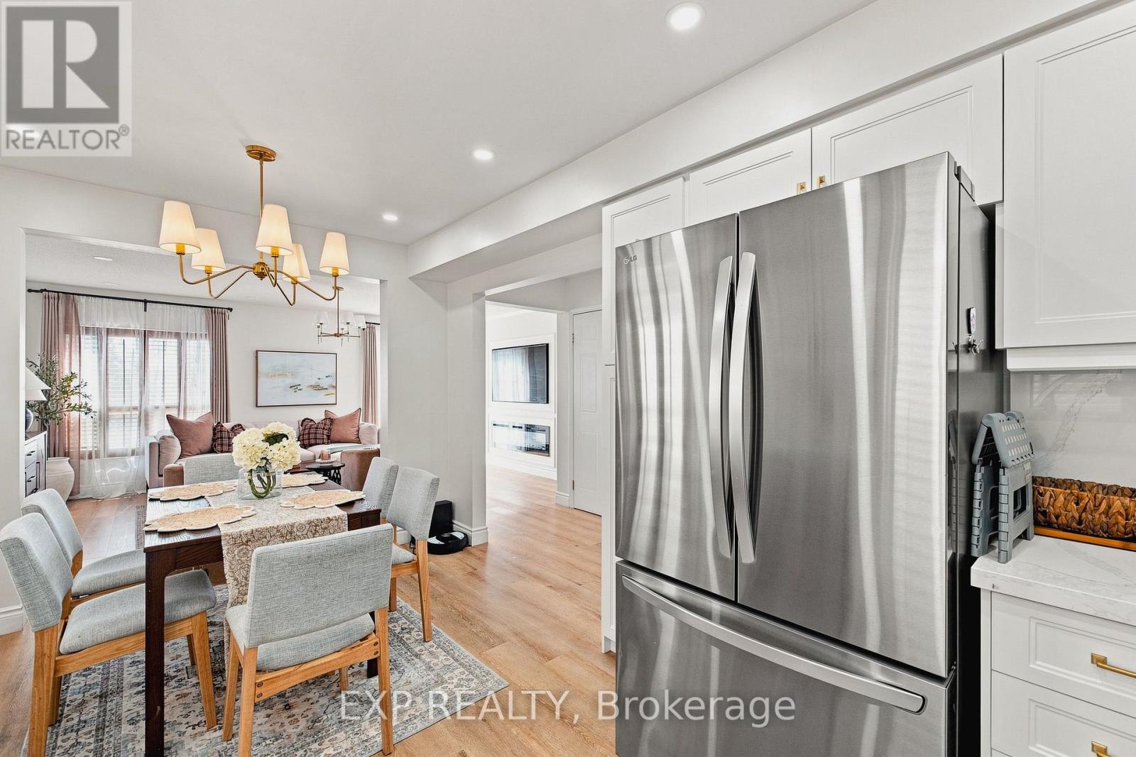 116 HENHOEFFER CRESCENT - 8
