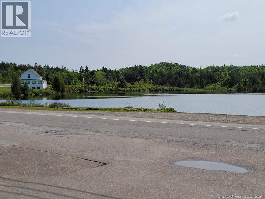 1925 Golden Grove Road, Saint John, New Brunswick, E2N2A2, Saint John, New Brunswick — photo 4 of 5