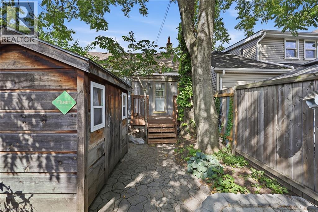 128 ROBERT Street - Image 30