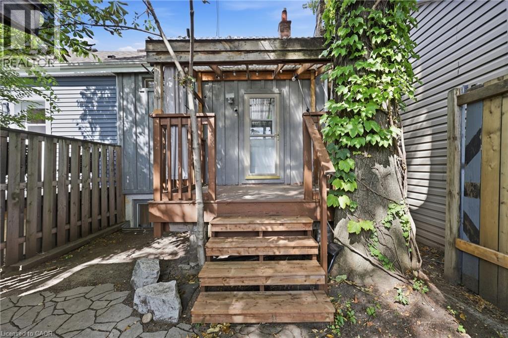 128 ROBERT Street - Image 31