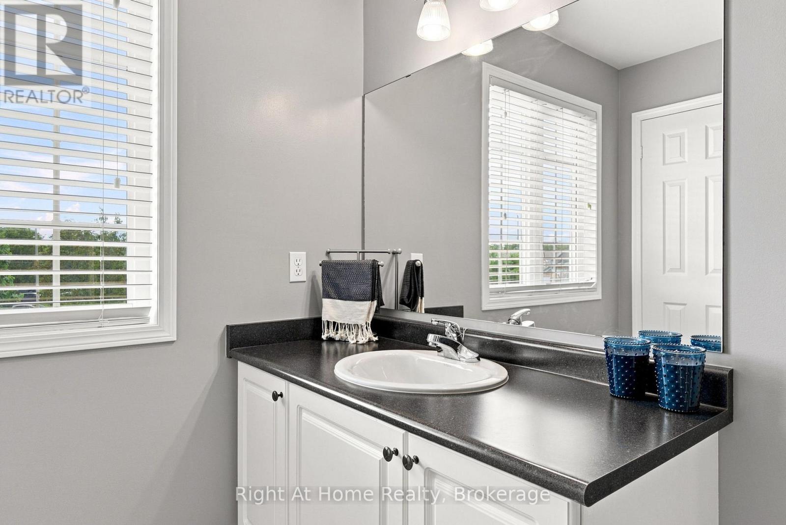 #46 460 WOODMOUNT DRIVE - 24