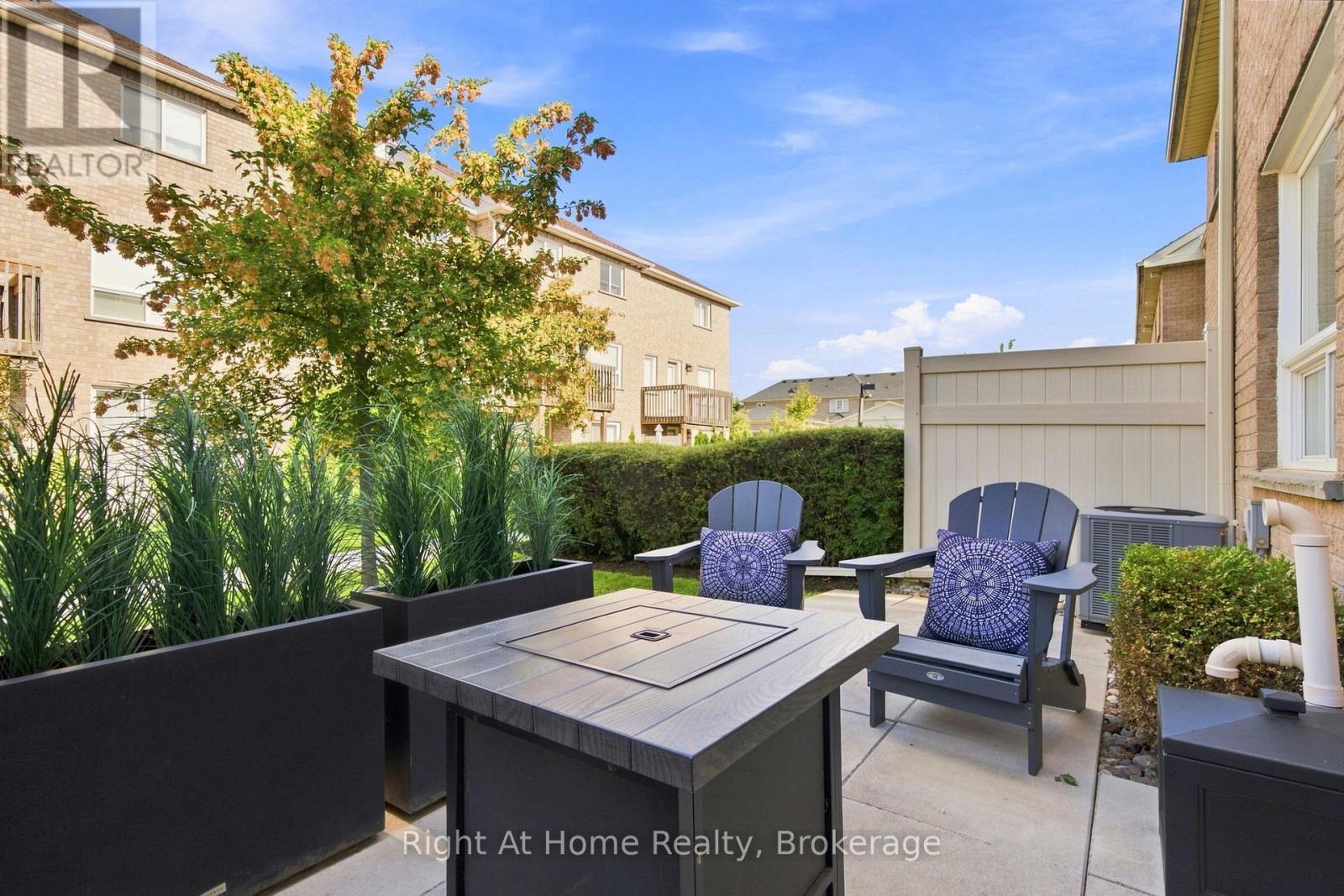 #46 460 WOODMOUNT DRIVE - Image 33