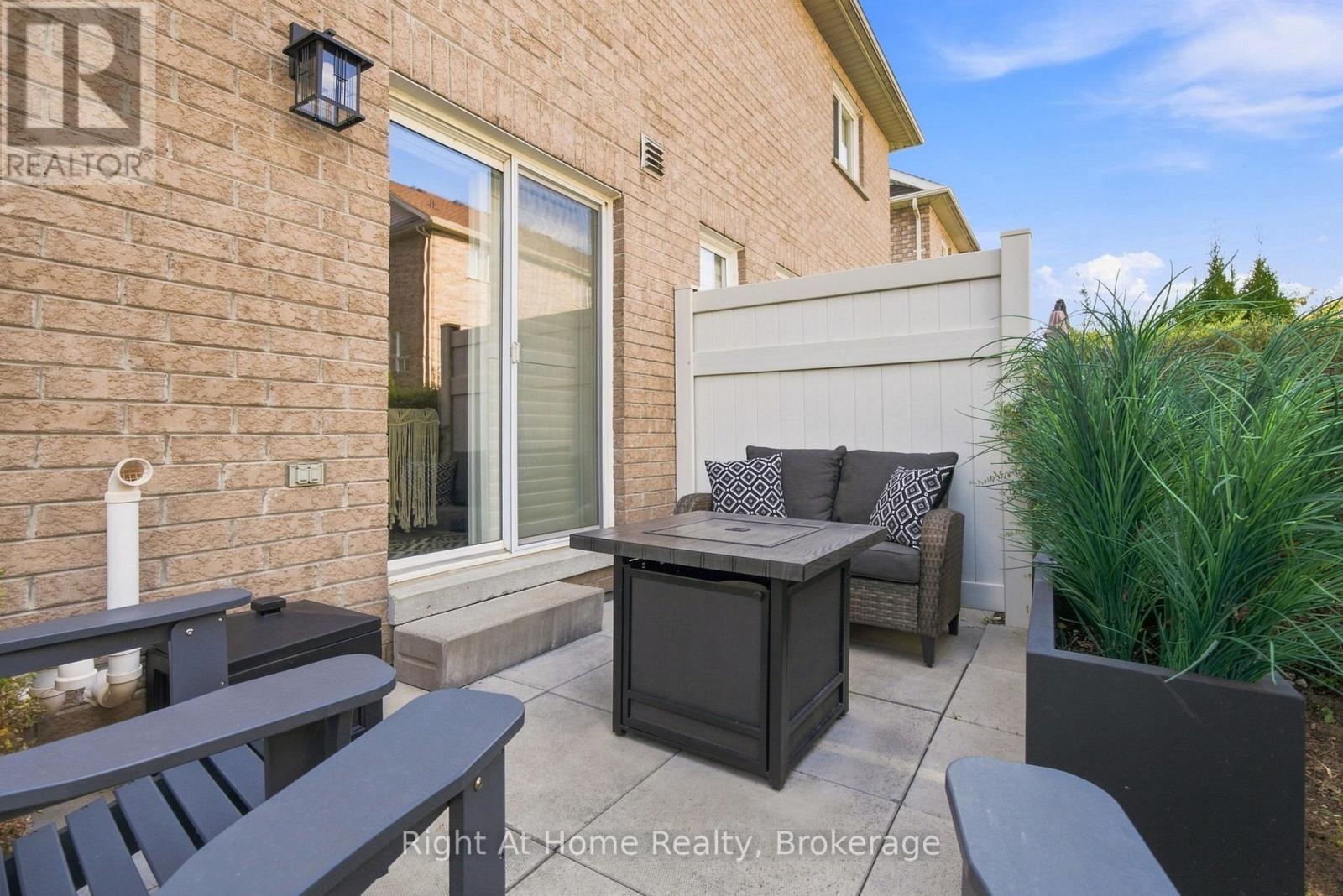 #46 460 WOODMOUNT DRIVE - Image 34