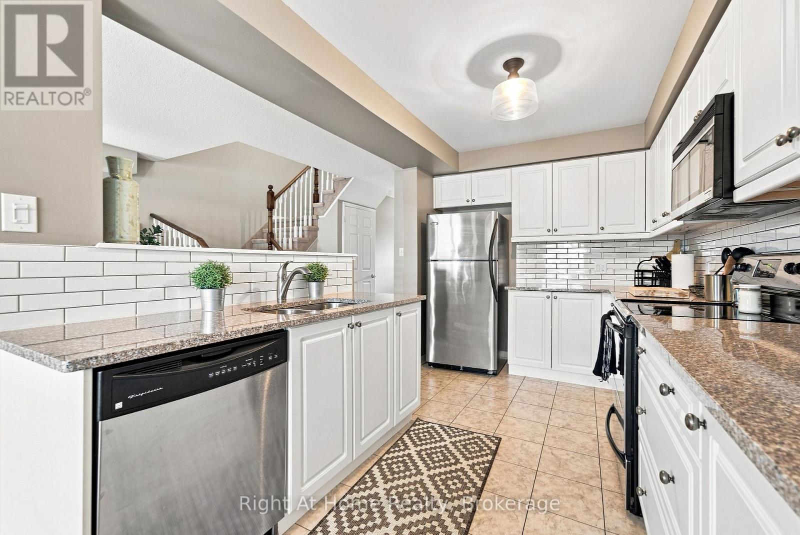 #46 460 WOODMOUNT DRIVE - 7