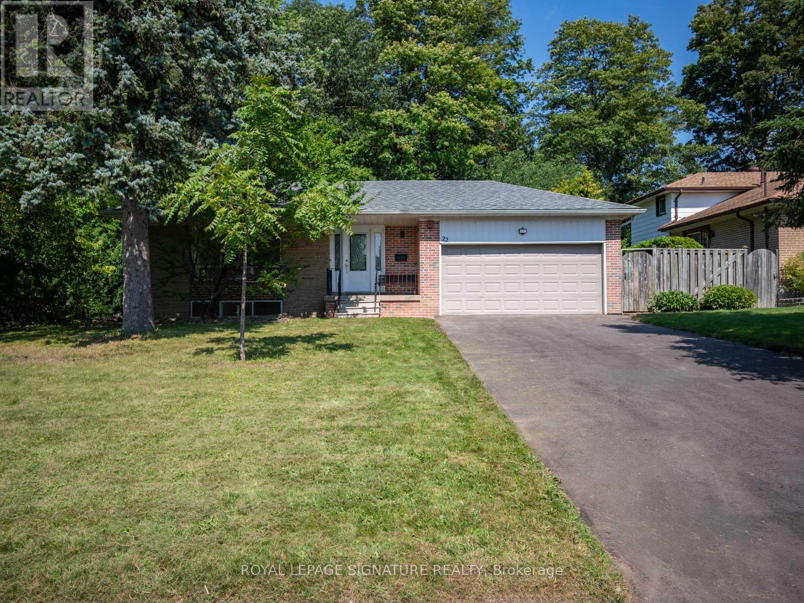 22 CARWIN CRESCENT - 2