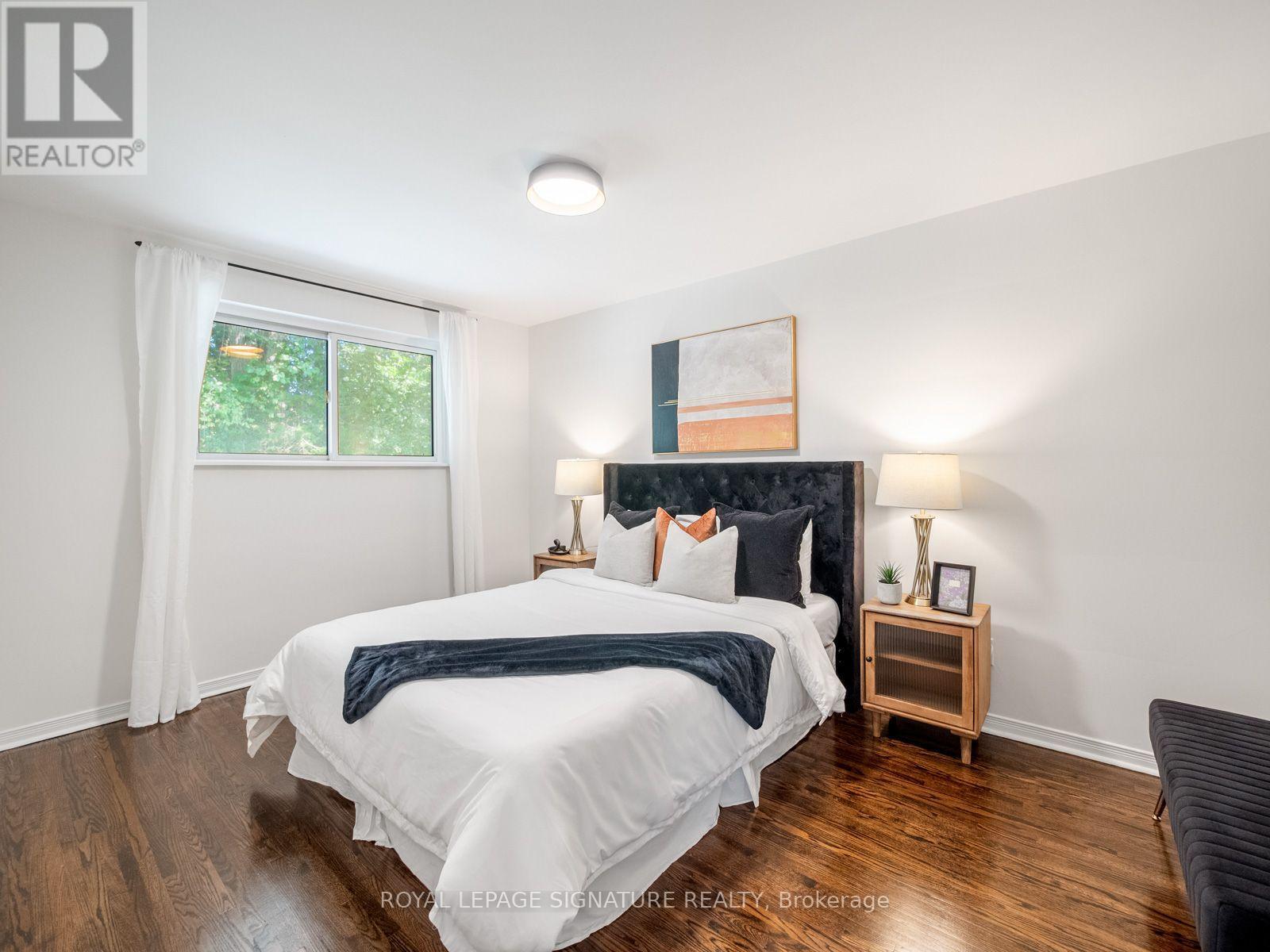 22 CARWIN CRESCENT - 20