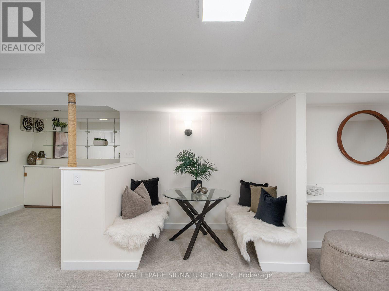 22 CARWIN CRESCENT - 33