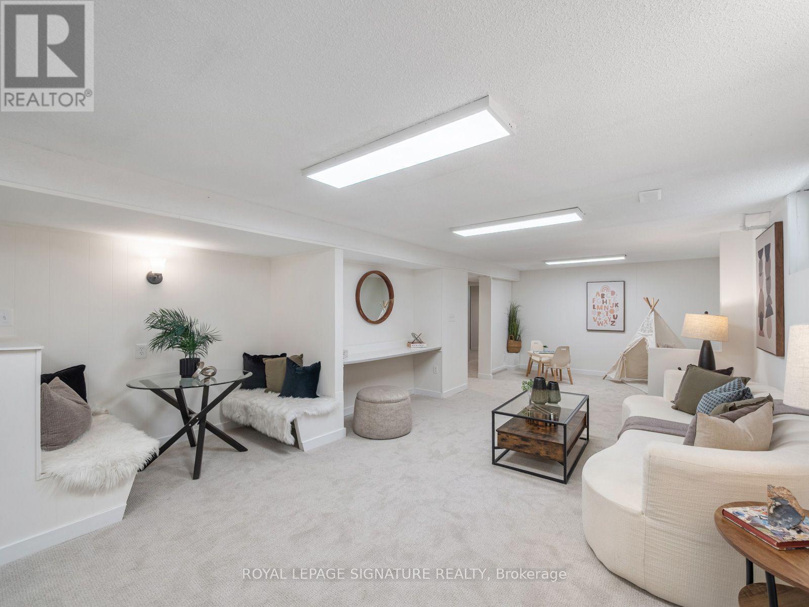 22 CARWIN CRESCENT - Image 34