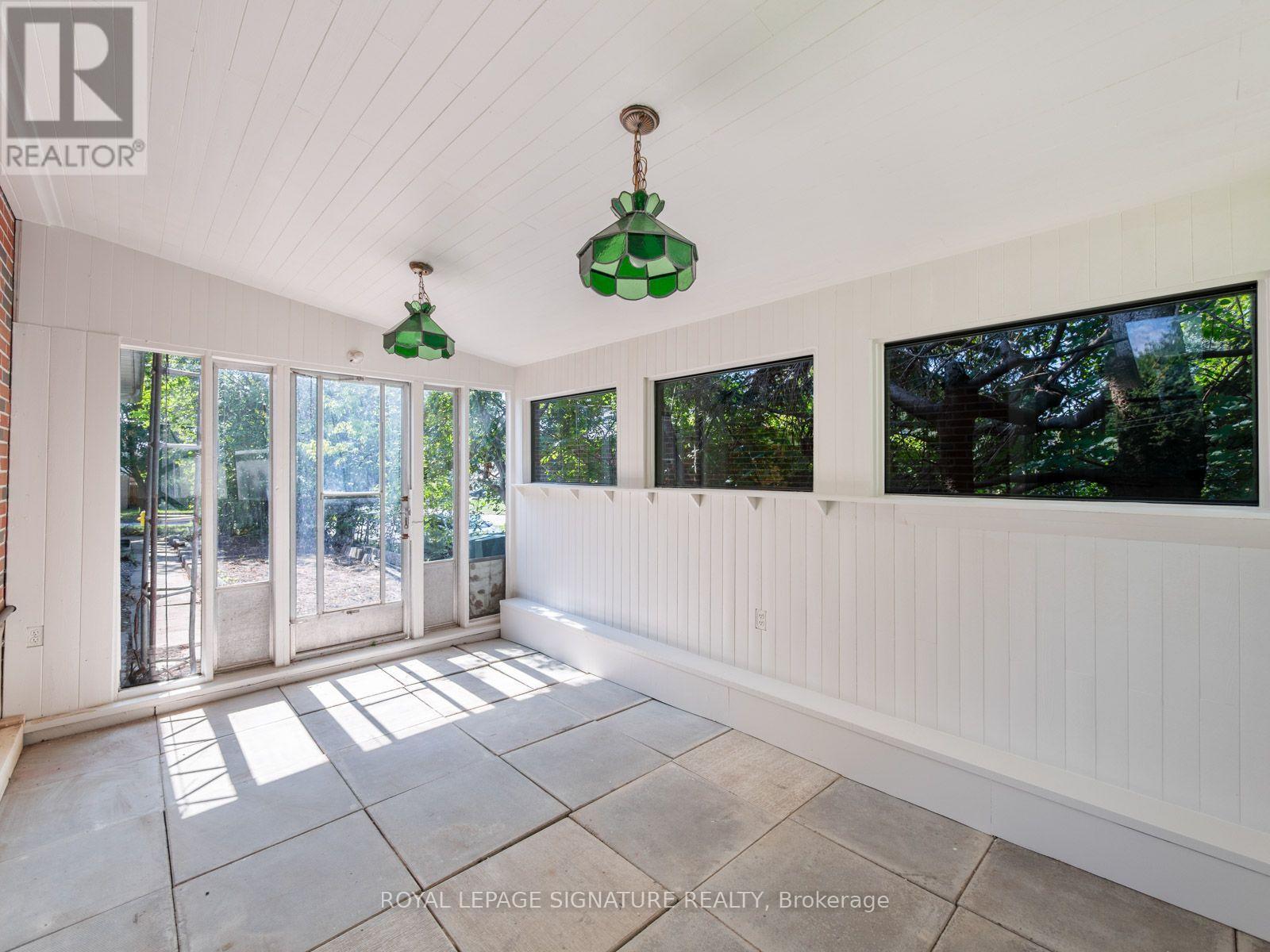 22 CARWIN CRESCENT - Image 40