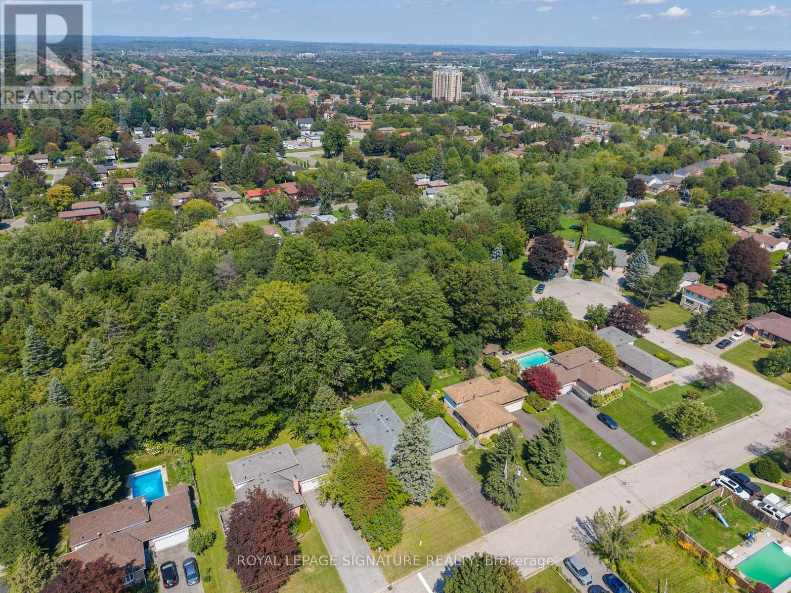 22 CARWIN CRESCENT - Image 48