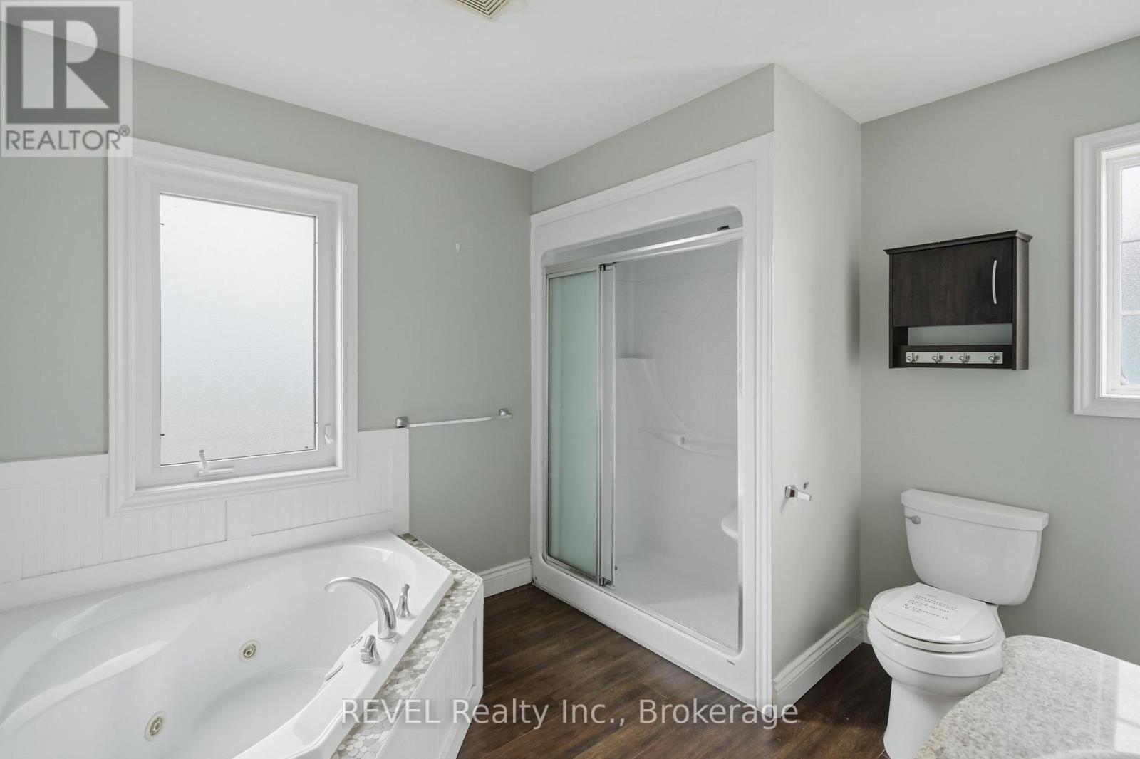 2324 CENTRE STREET - Image 27