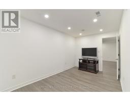 Bsmt - 22 Lanterna Crescent, Vaughan, ON L4H1B8 Photo 8