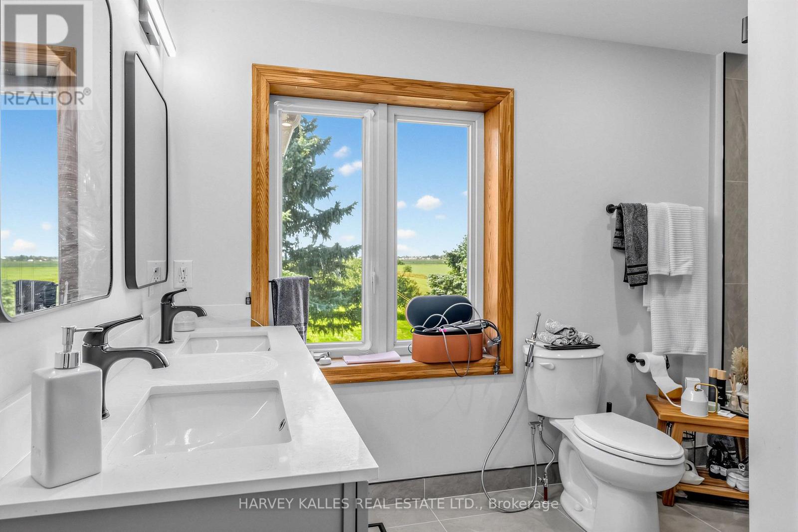 5640 FIFTH LINE - Image 25