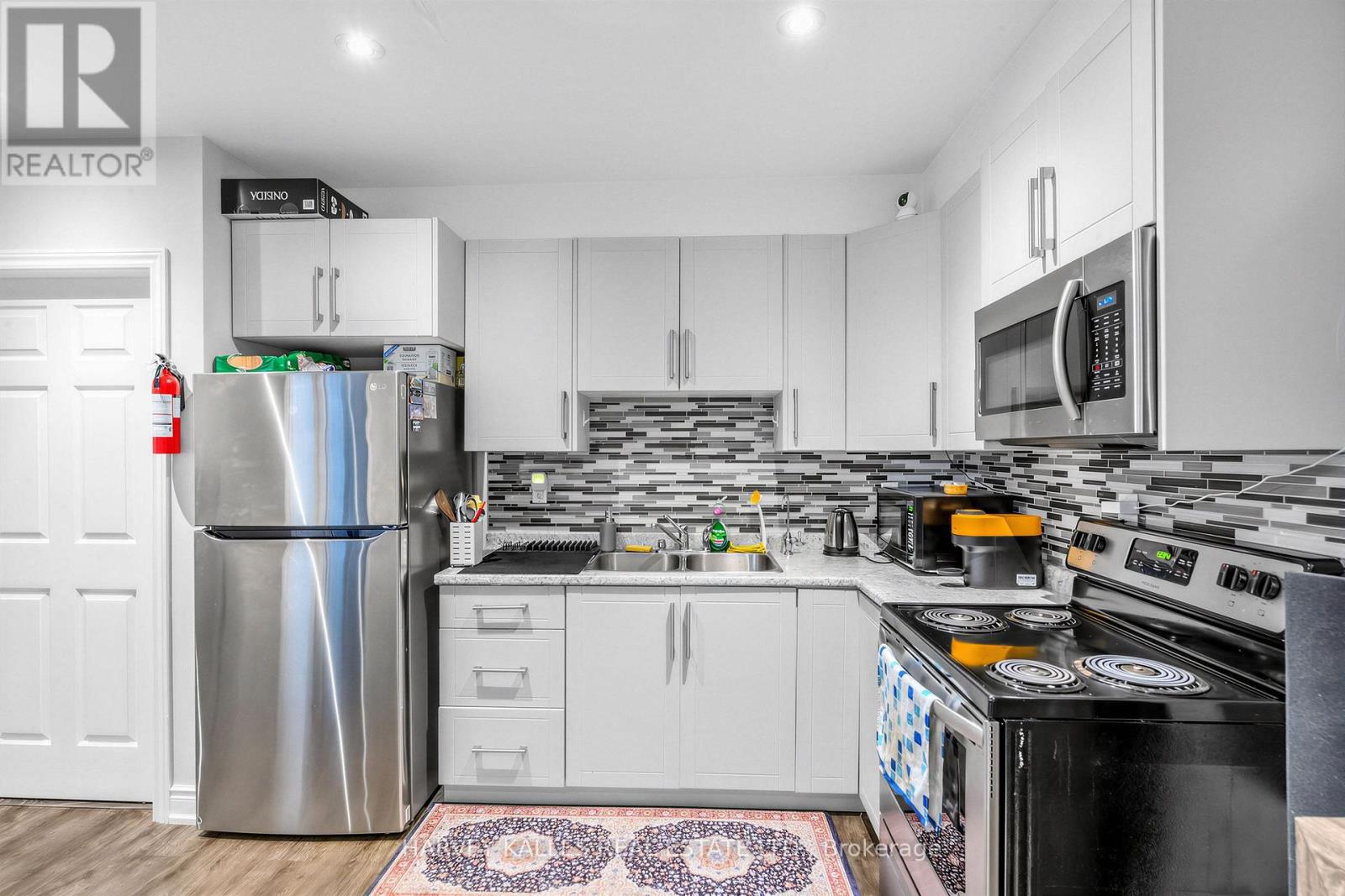 5640 FIFTH LINE - Image 27