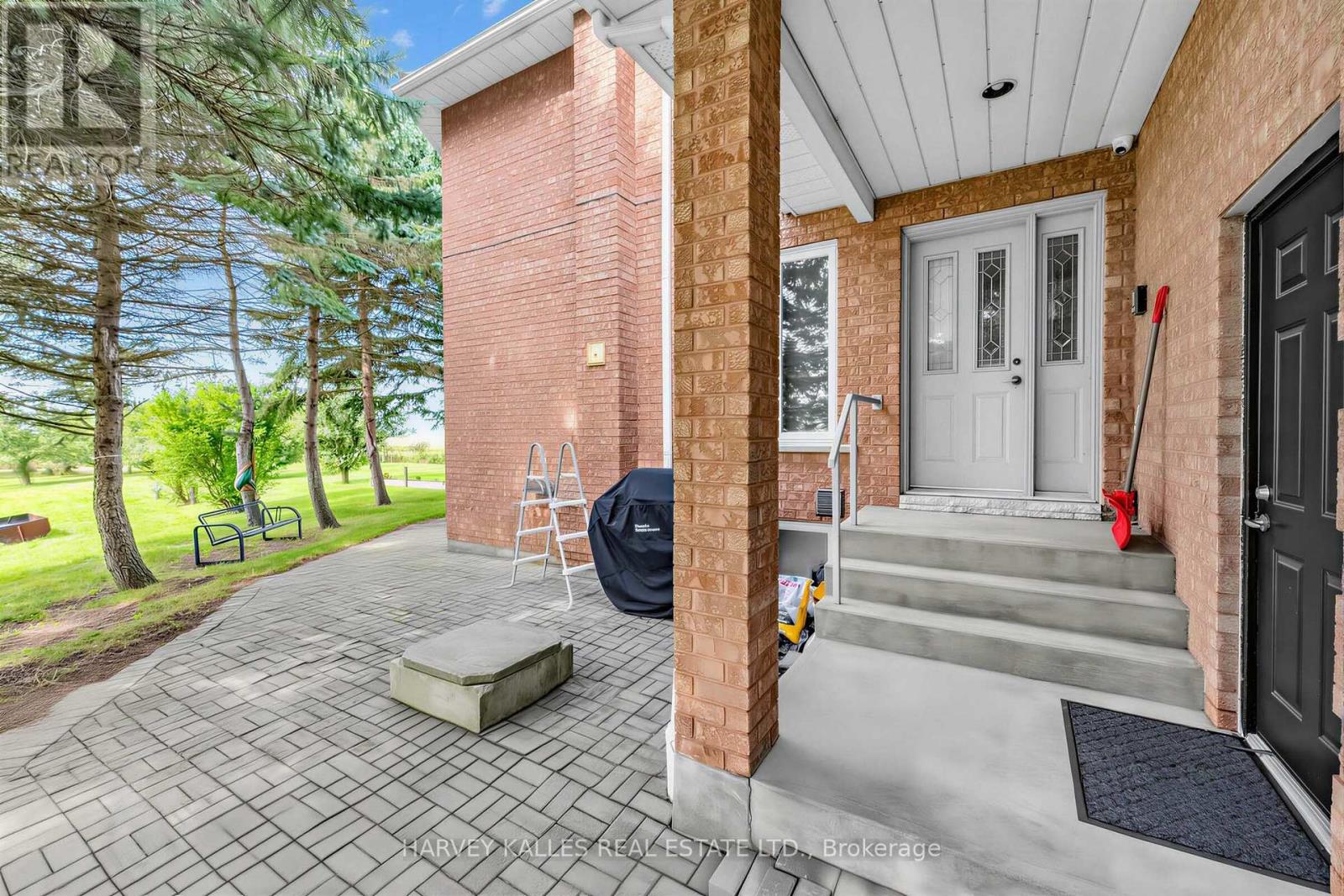 5640 FIFTH LINE - Image 34