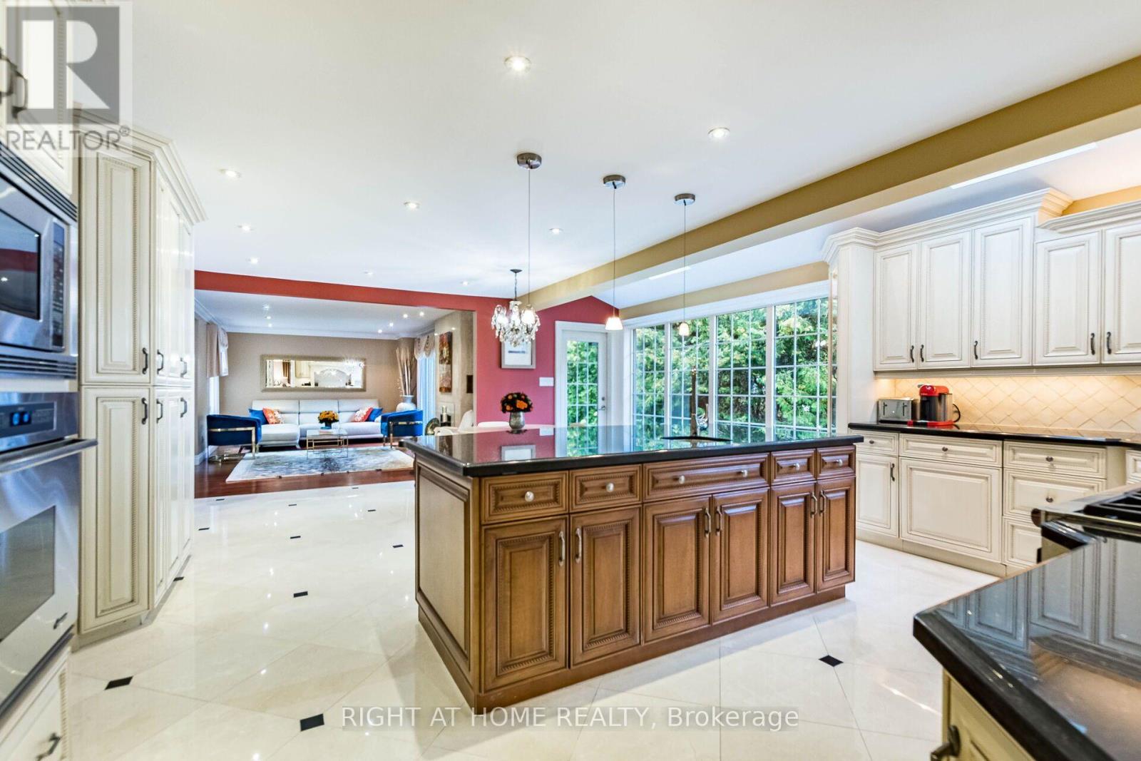 2029 SAINT ANDREW'S PLACE - 15
