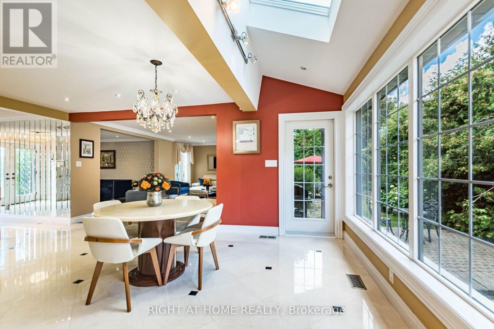 2029 SAINT ANDREW'S PLACE - 16