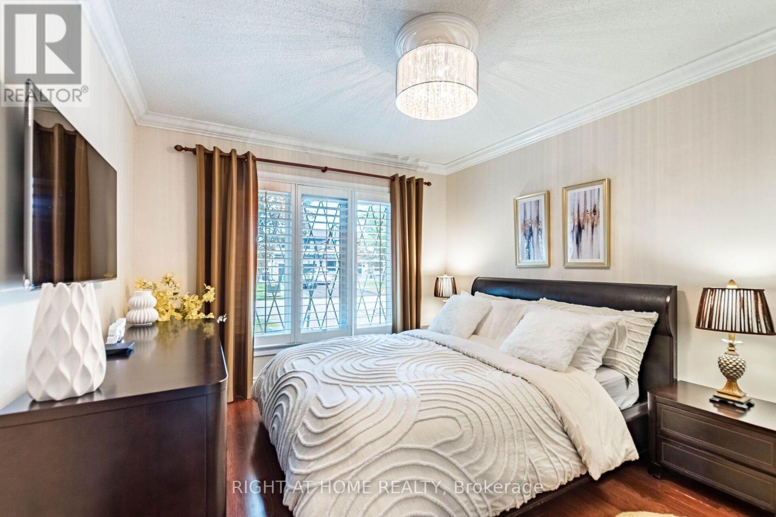2029 SAINT ANDREW'S PLACE - 20