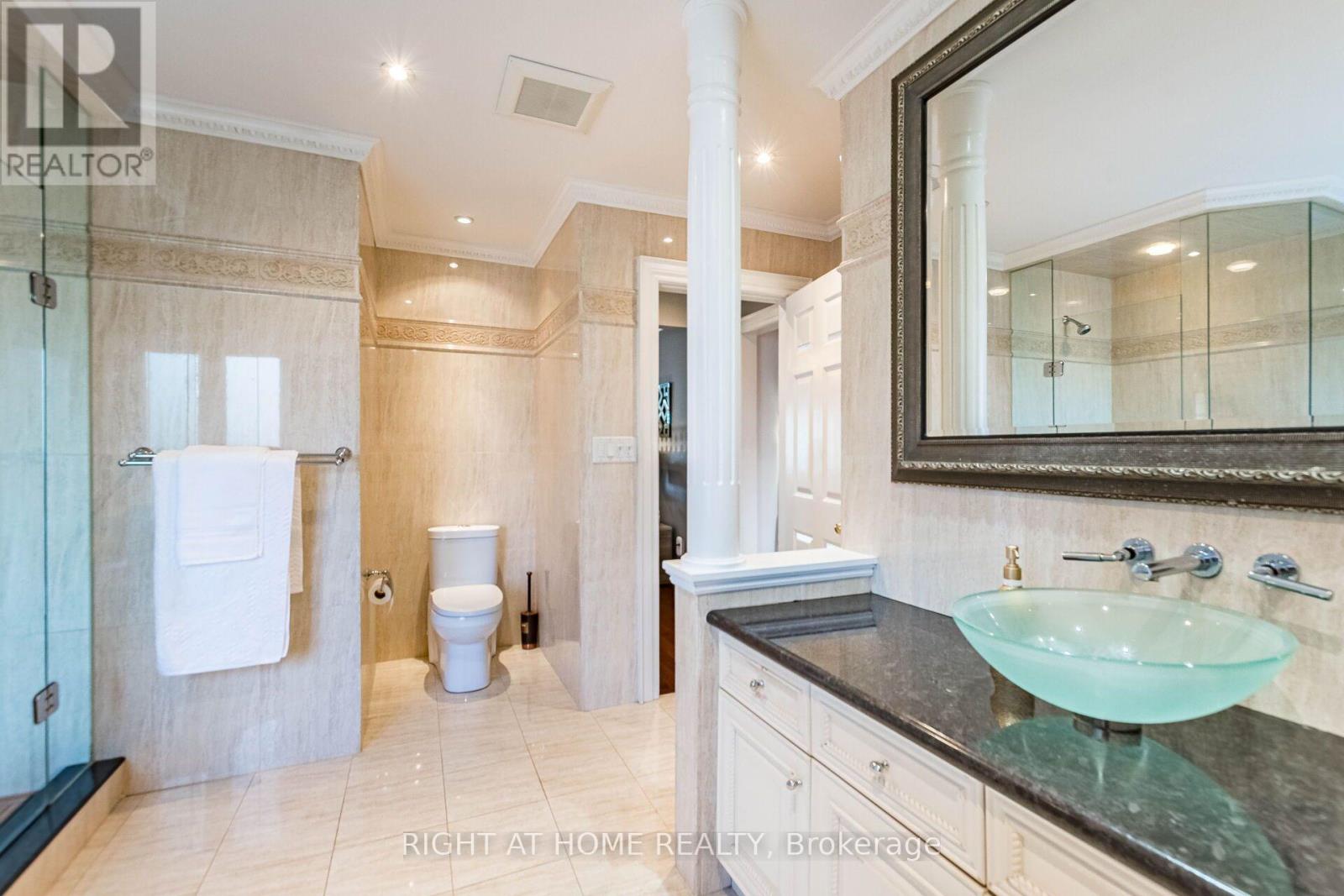 2029 SAINT ANDREW'S PLACE - Image 30