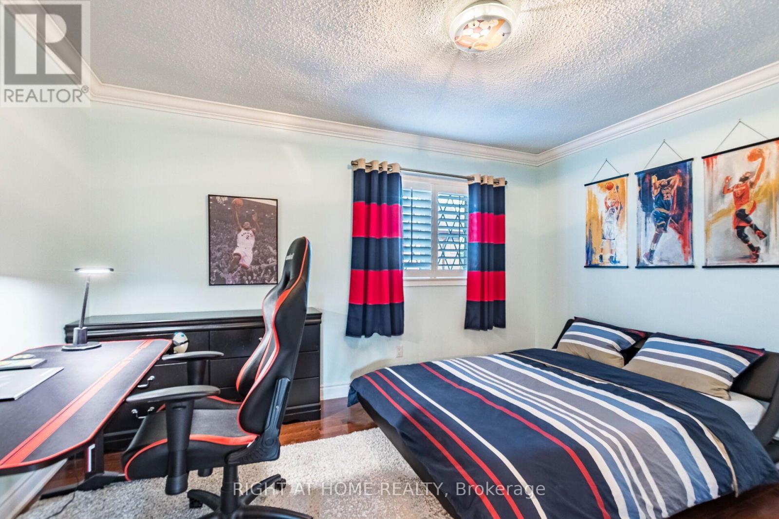 2029 SAINT ANDREW'S PLACE - Image 32